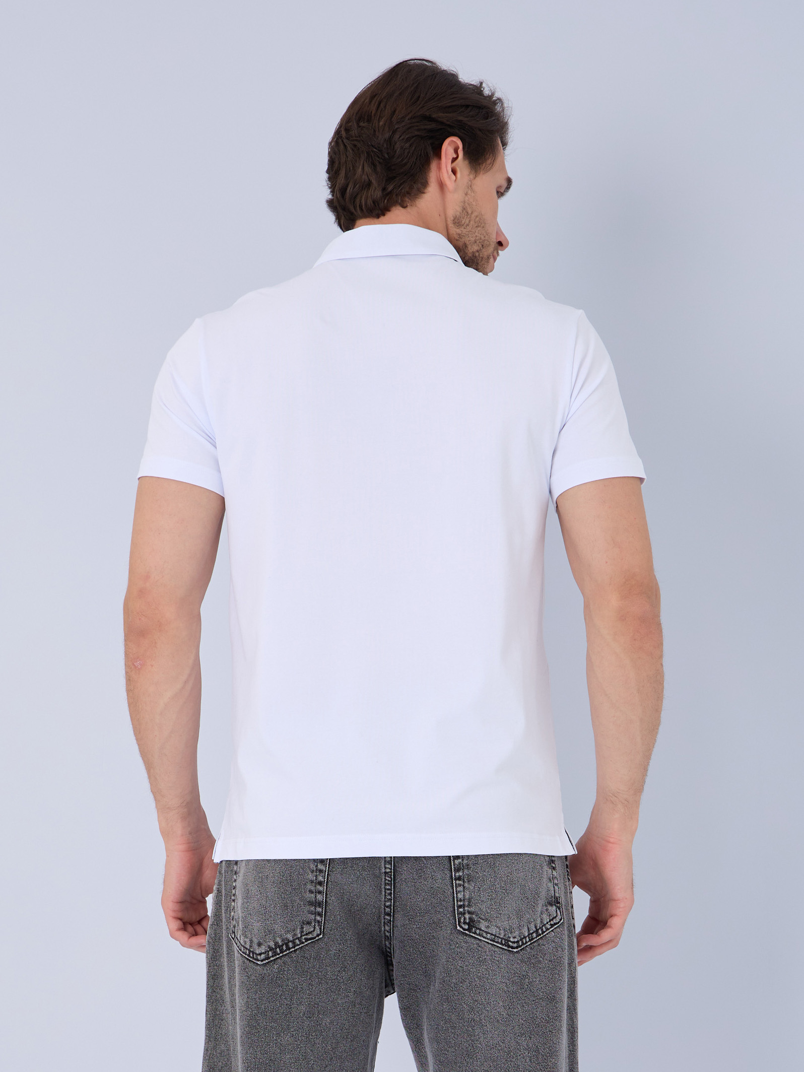 G144-KO1246T-SA500 (белый) Джемпер мужской с воротником поло короткий рукав