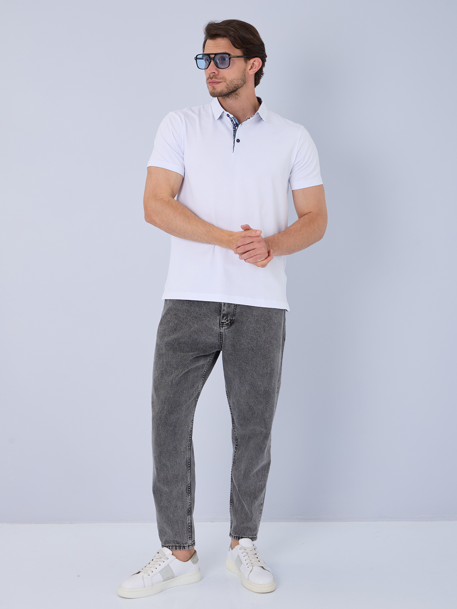 G144-KO1246T-SA500 (белый) Джемпер мужской с воротником поло короткий рукав