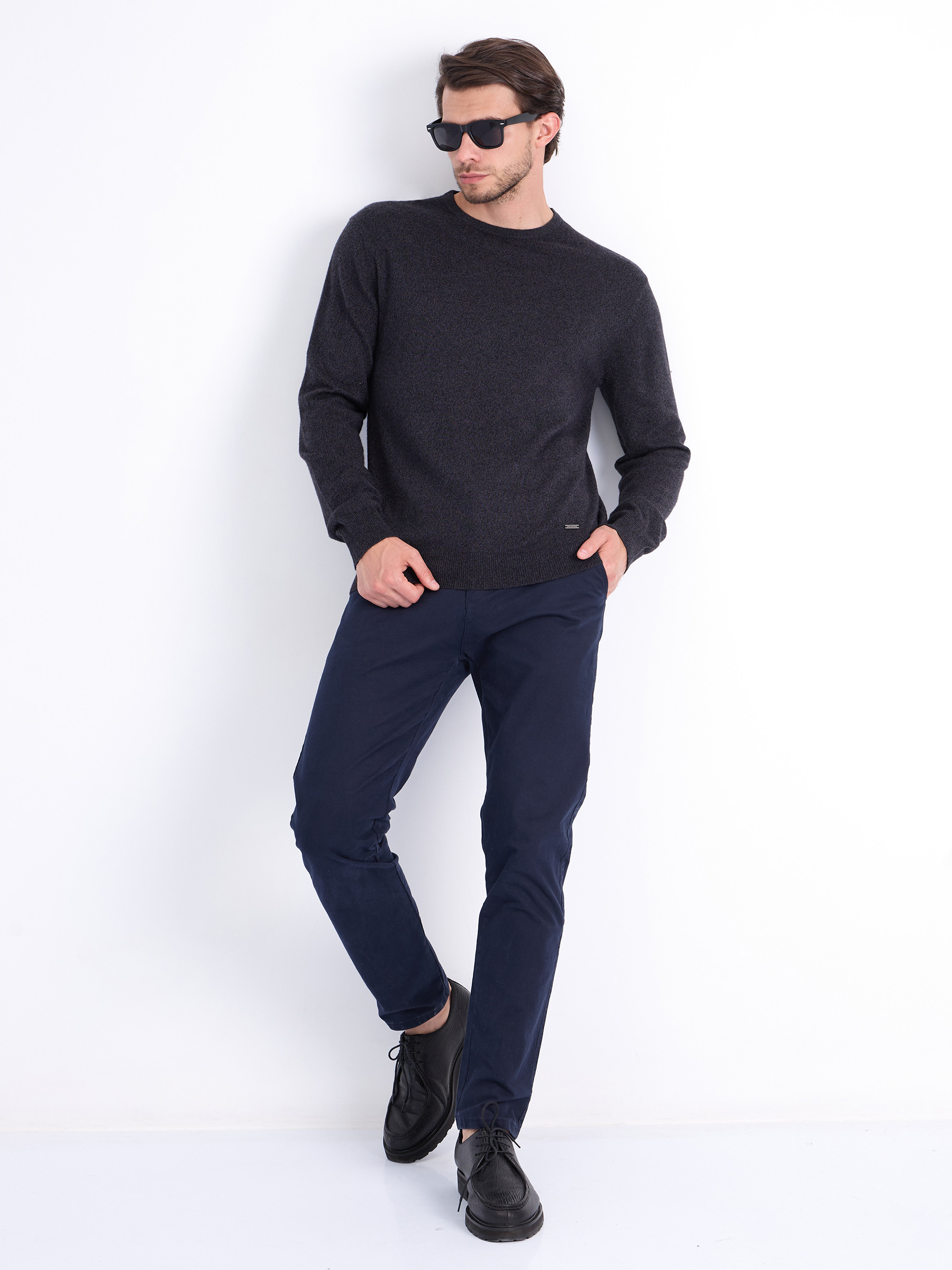 G121-DA601 серый/черный Джемпер мужской