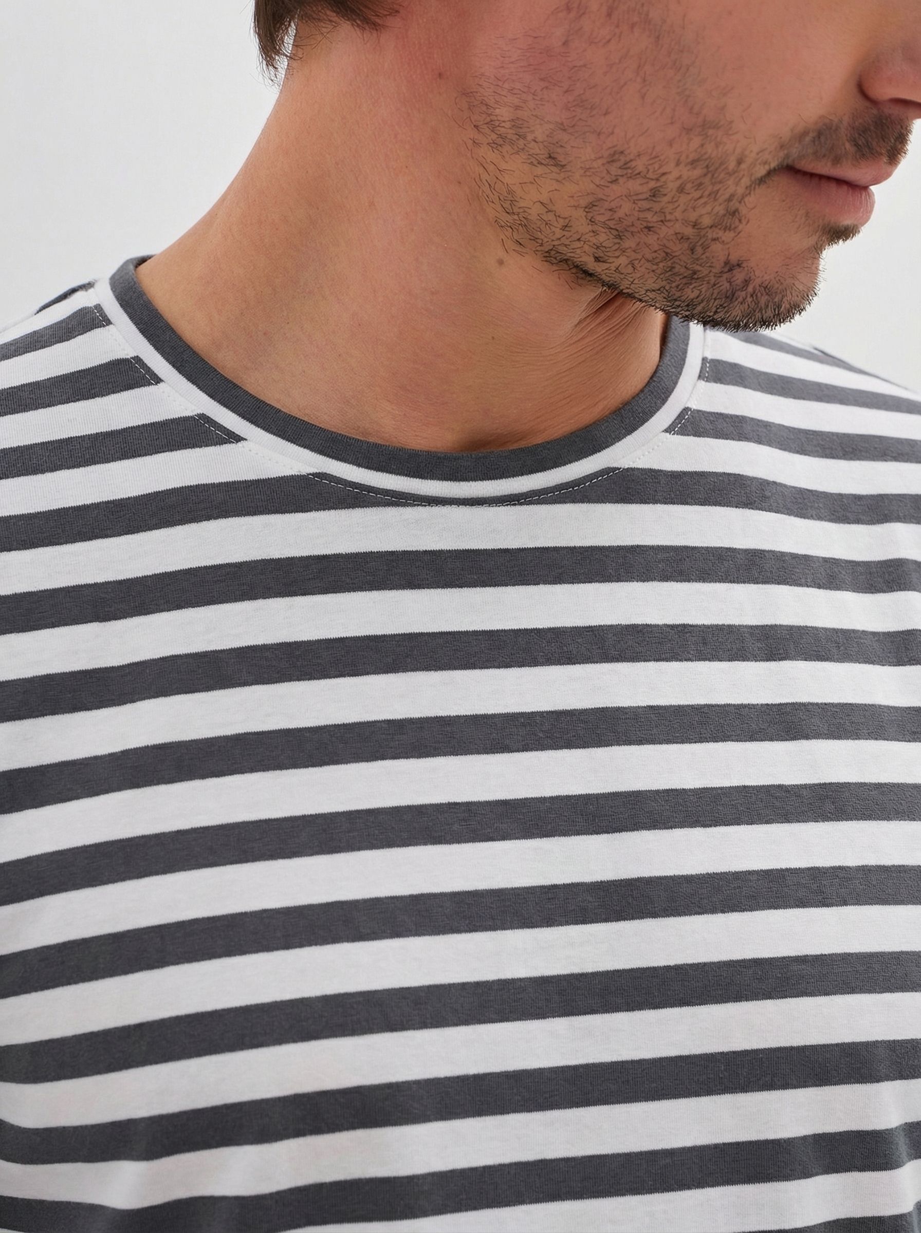 G145-KD-HJ-03-4T (серая полоска) Футболка мужская короткий рукав