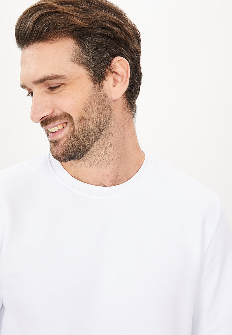 G121-RD-0001_R (белый) Свитшот мужской