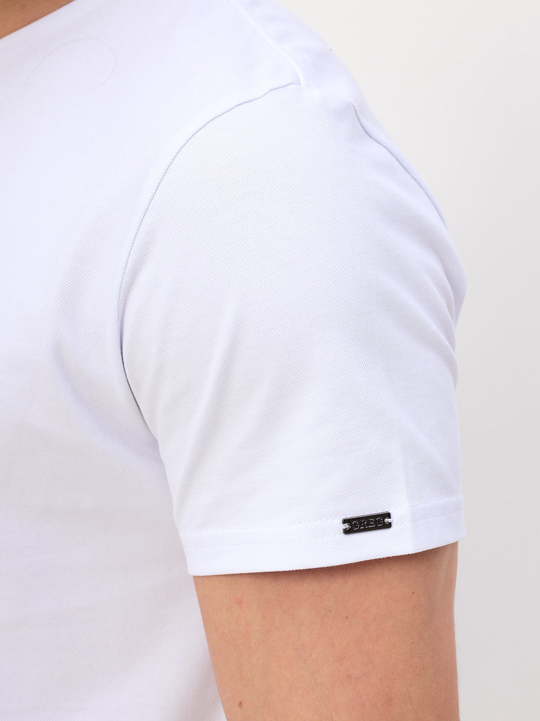 G145-PO4T-SAS5000 (белый) Футболка мужская короткий рукав