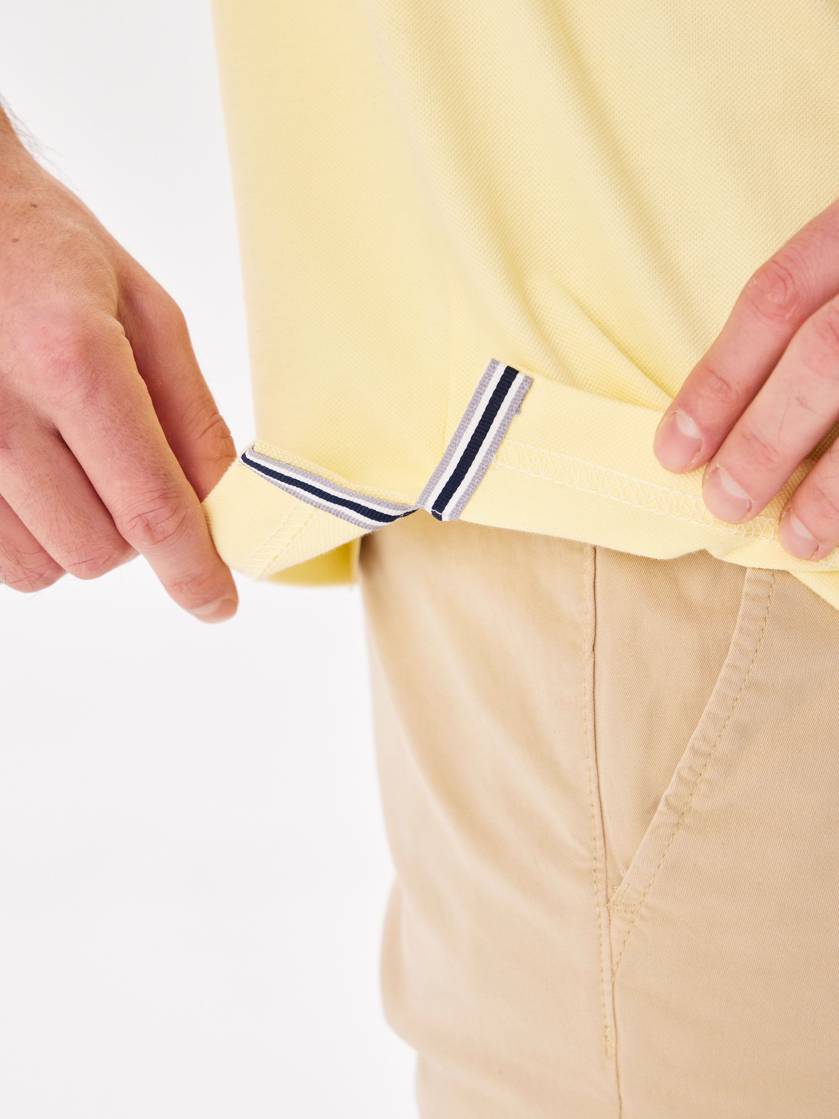 G144-PO124T-SA0048 (лимон) Джемпер мужской с воротником поло короткий рукав