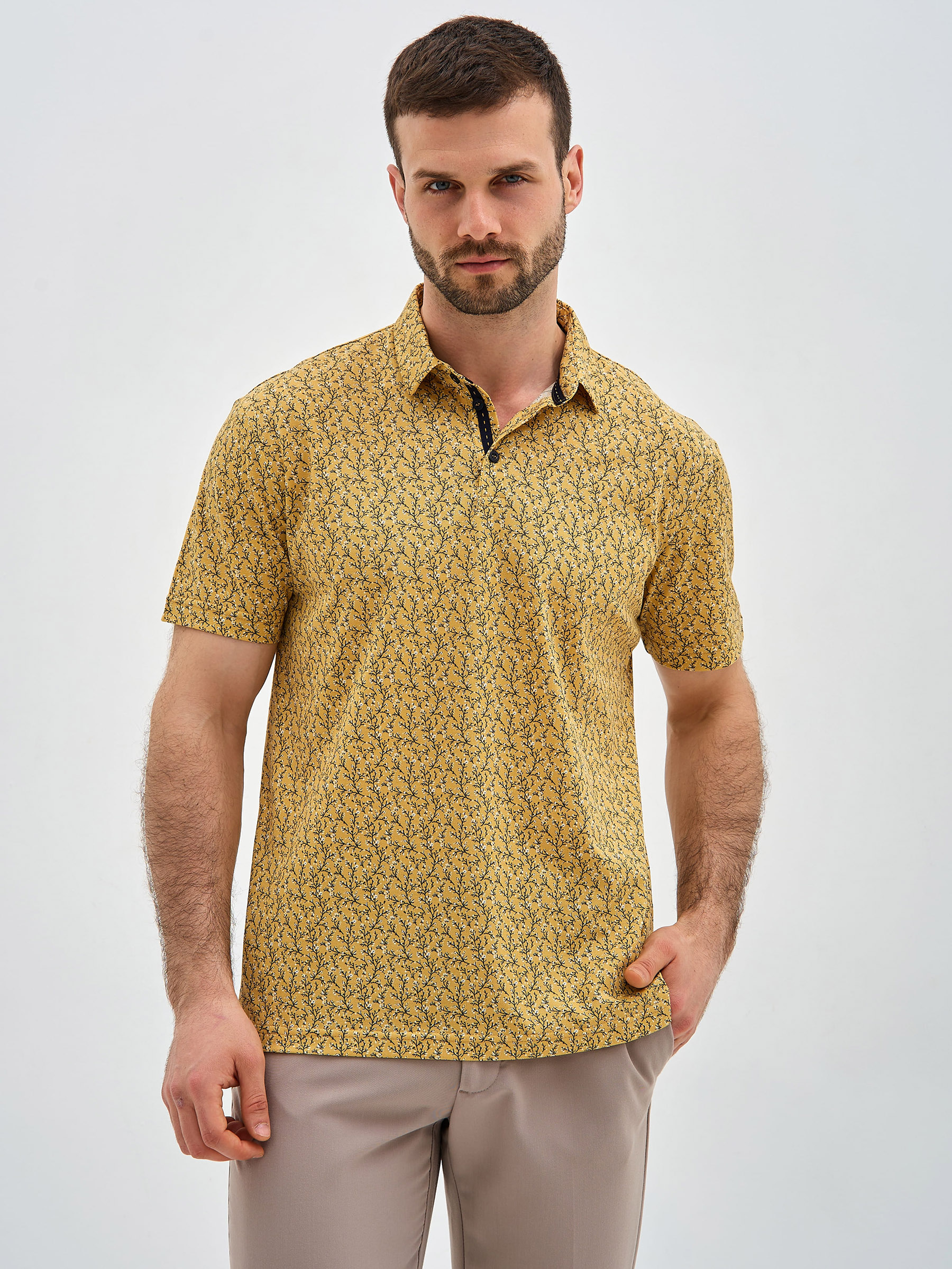 G144-PP124T-LT0010 (желтый) Джемпер мужской с воротником поло короткий рукав