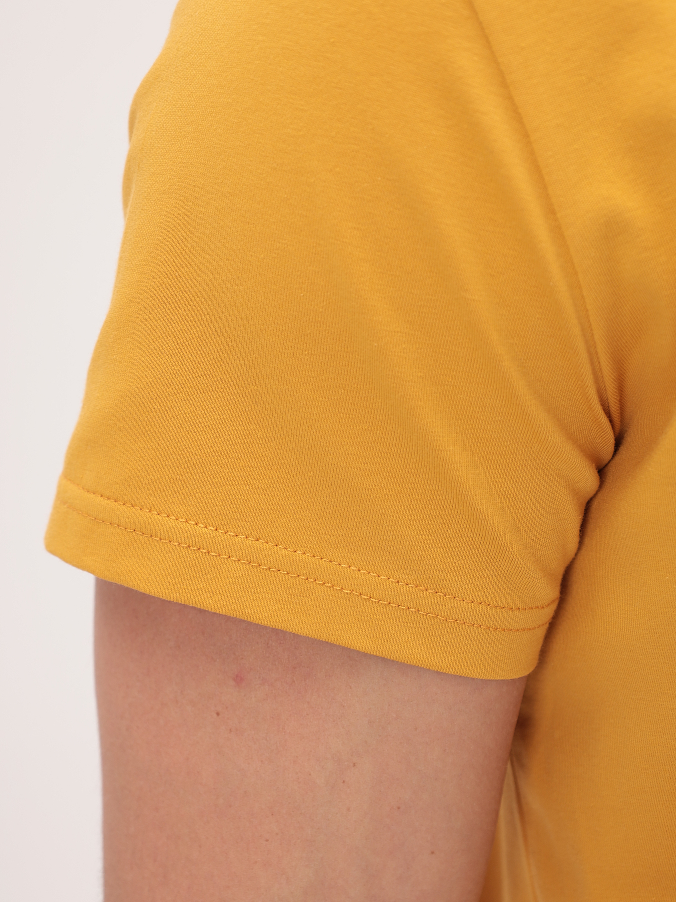 G145-KO-SA-S5122 (т.желтый) Футболка мужская короткий рукав