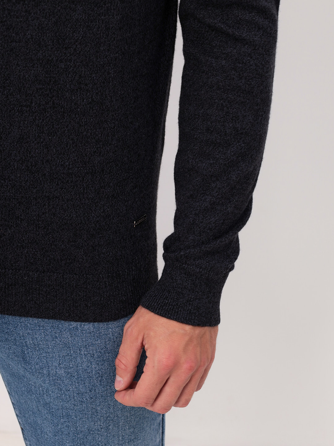 G122-DA60 серый/черный Джемпер мужской