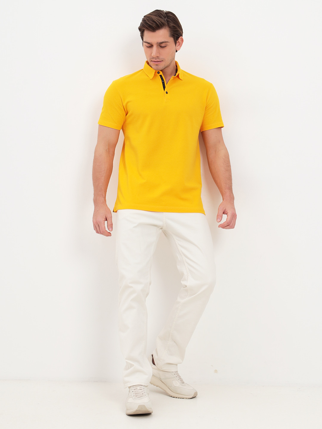 G144-PO124T-CTP2023 (желтый) Джемпер мужской с воротником поло короткий рукав