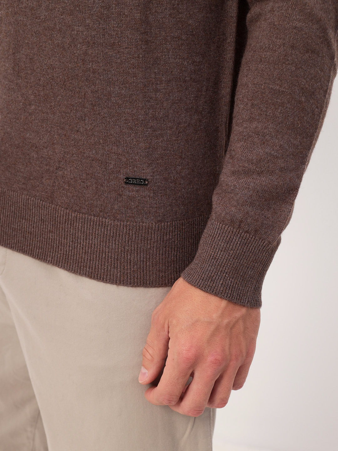 G121-DA18 табак Джемпер мужской